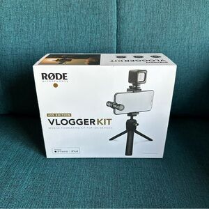 NIB RODE Vlogger Kit iOS Edition Filmmaking Kit for Lightning
